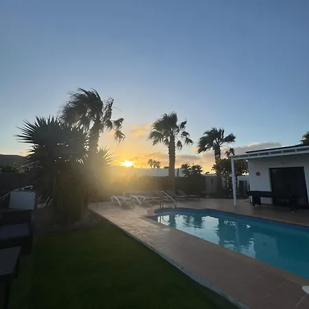 Sarah Playa Blanca (Lanzarote)