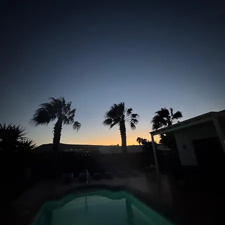 Sarah Playa Blanca (Lanzarote)